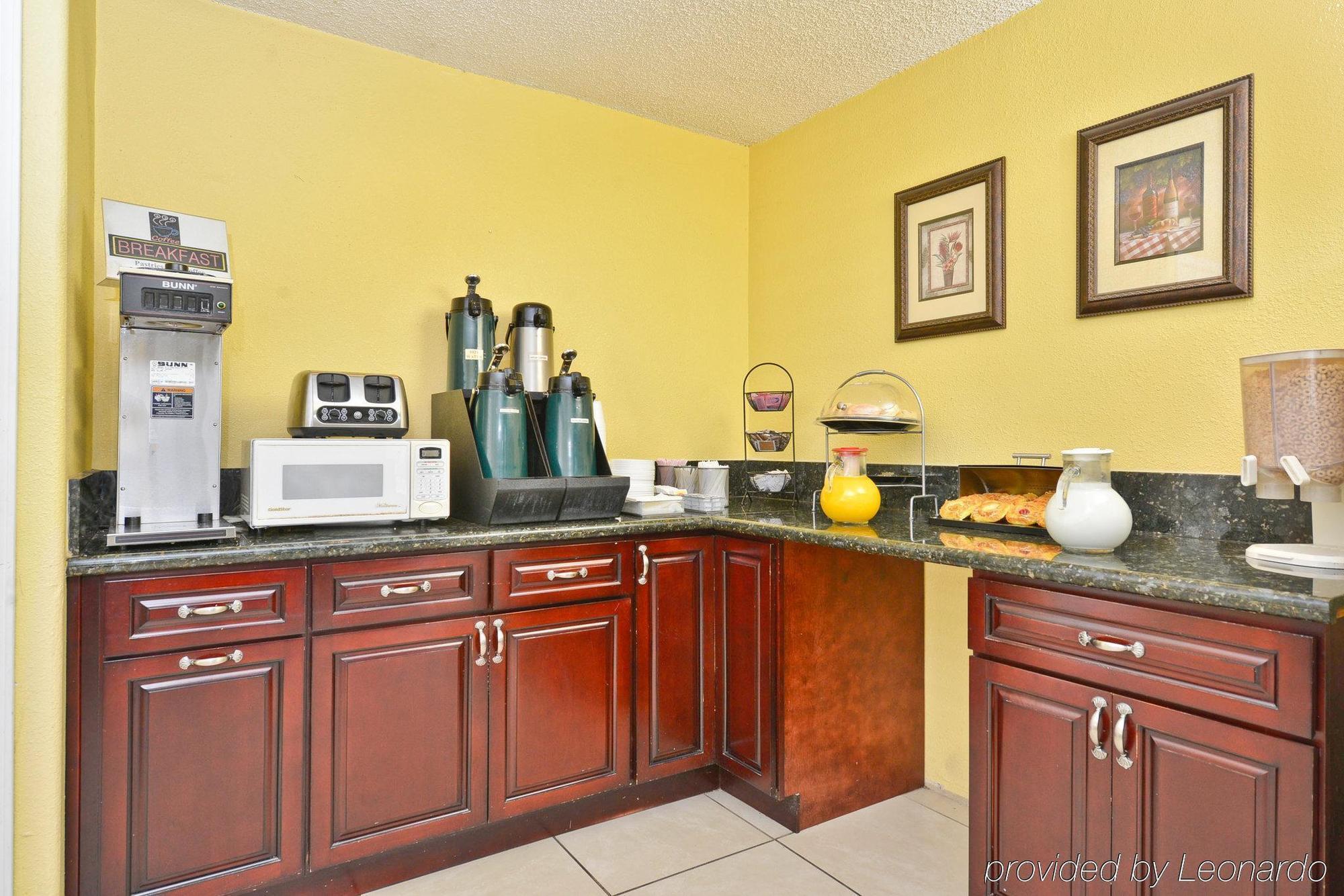 Quality Inn Kettleman City Near Hwy 41 Екстериор снимка