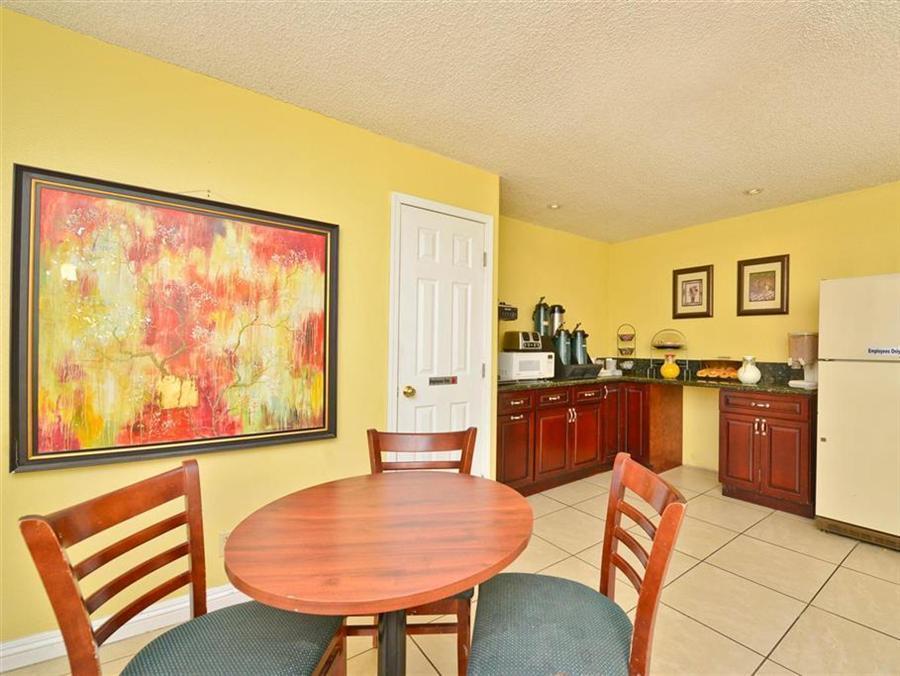 Quality Inn Kettleman City Near Hwy 41 Екстериор снимка